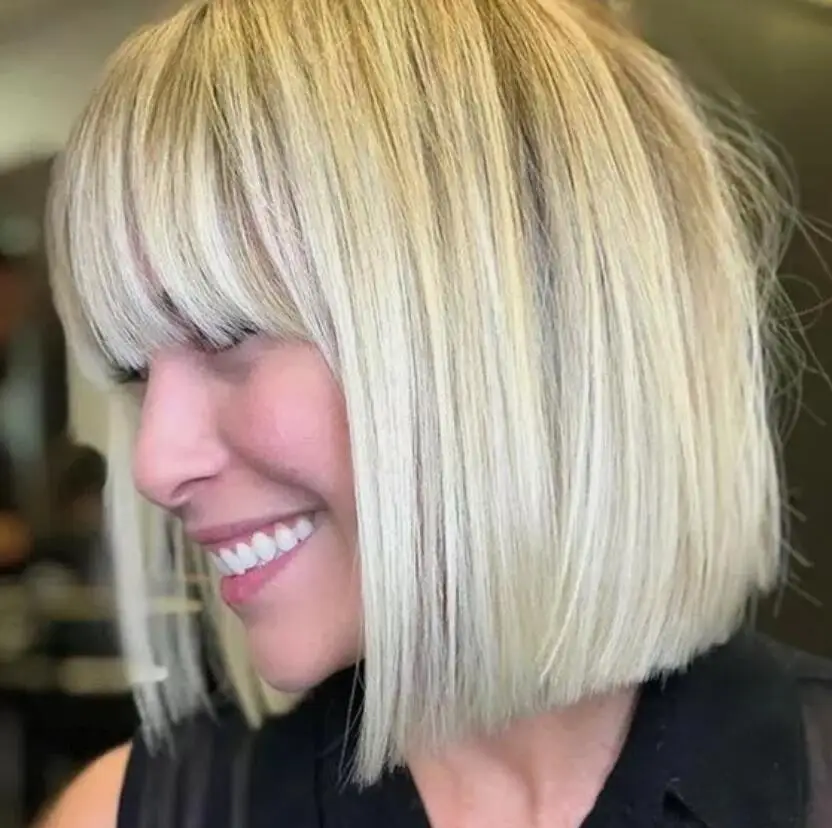 Women Bob  Blonde Wigs Short Straight Wig With Bangs Dark Roots Natural Wigs