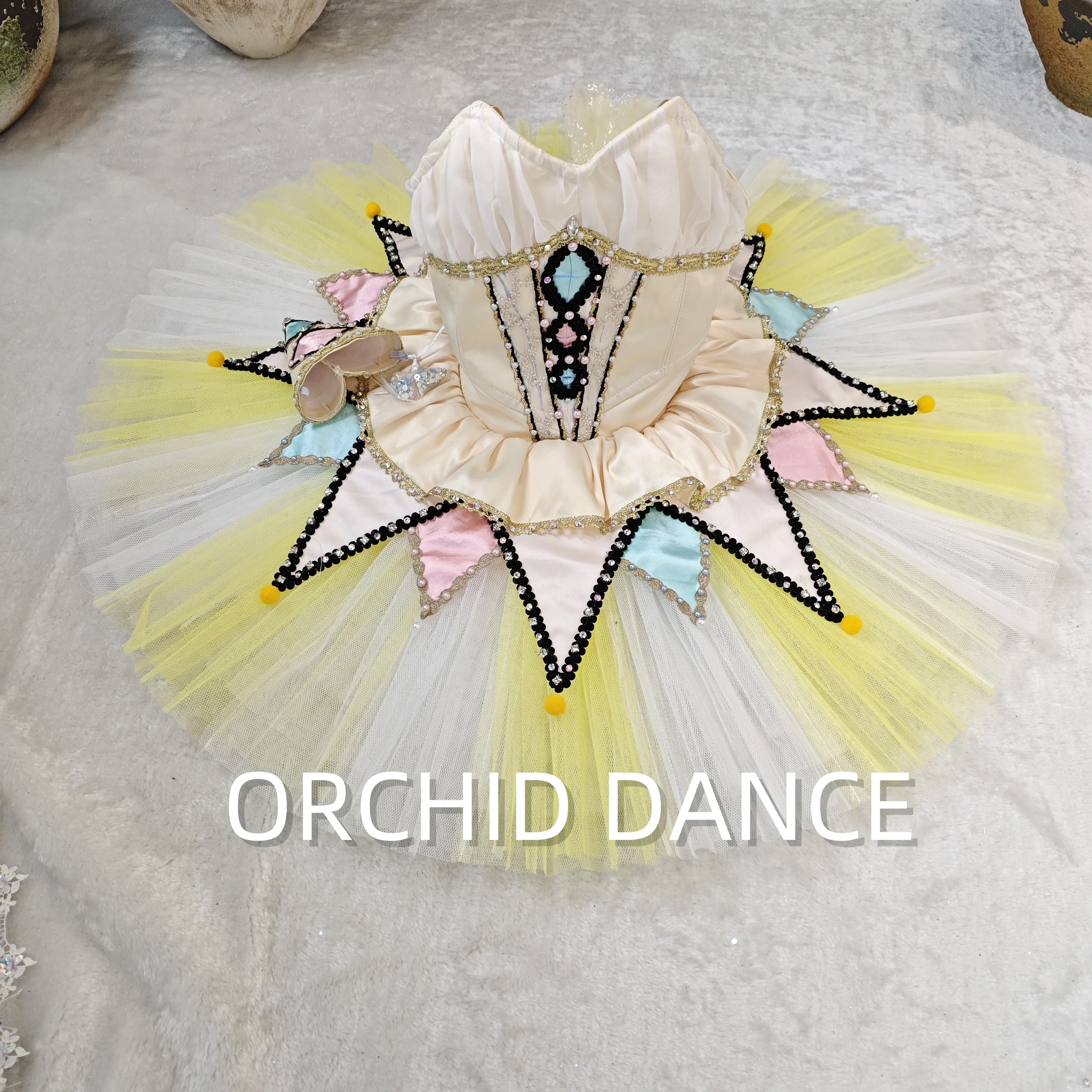 BT01597 vendita calda di alta qualità Design unico Bambini Ragazze Bambini Donne Abbigliamento da prestazione per adulti Costumi tutu di balletto giallo