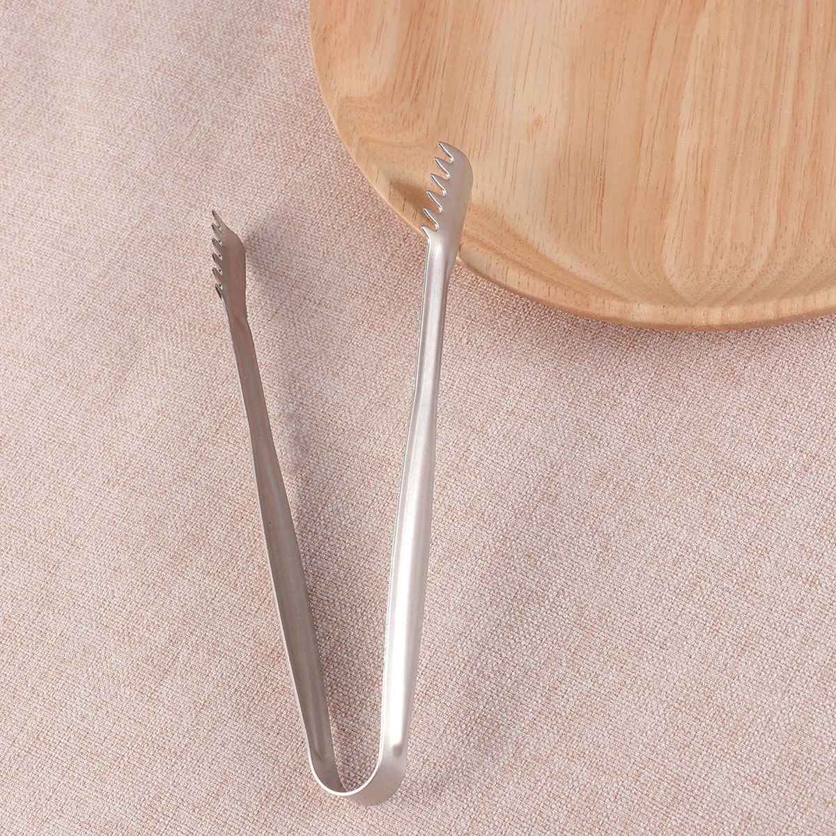 

4Pcs Stainless Steel Food Serving Tongs Mini Rustproof Heat Resistant Ice Cube Clip Bread Clip Practical for Party Kitchen