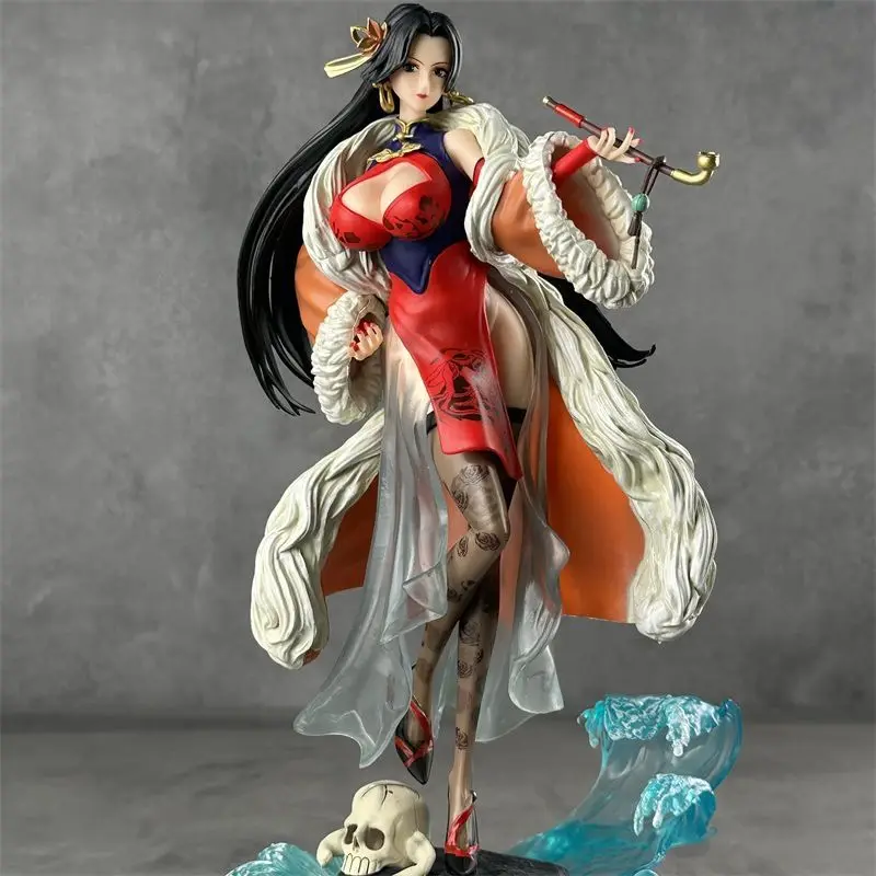 

Anime One Piece GK national style Cheongsam female emperor Han Cook Christmas skeleton pipe hand model decoration