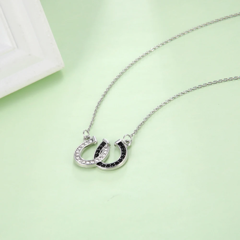 Kkjoy Reizende Doppel-Hufeisen-Halskette mit Kristall-Hufeisen-Anhänger für Damen, Glücksbringer-Schmuck mit Strasssteinen – Detail 7
