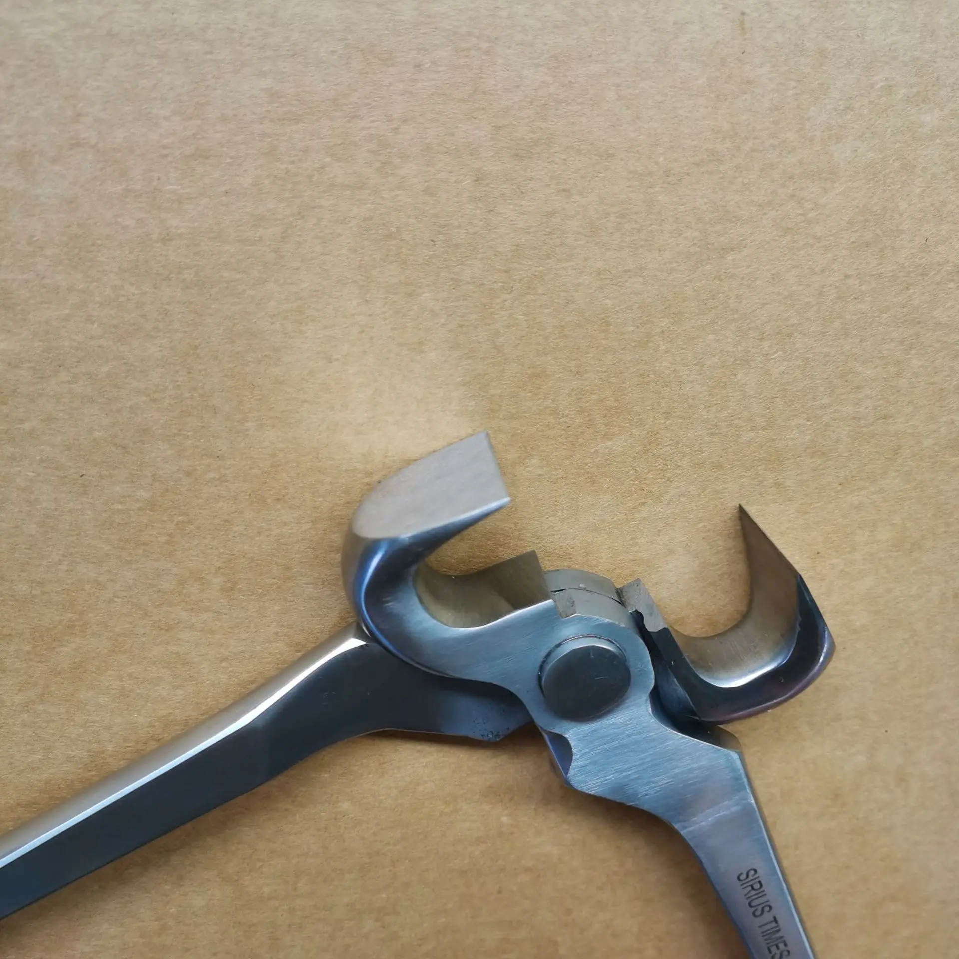 كماشة حافر 12 بوصة 16 بوصة زنبركية محملة مسبقًا أدوات فارير من الفولاذ الكروم الفاناديوم أدوات قادين حافر الحصان