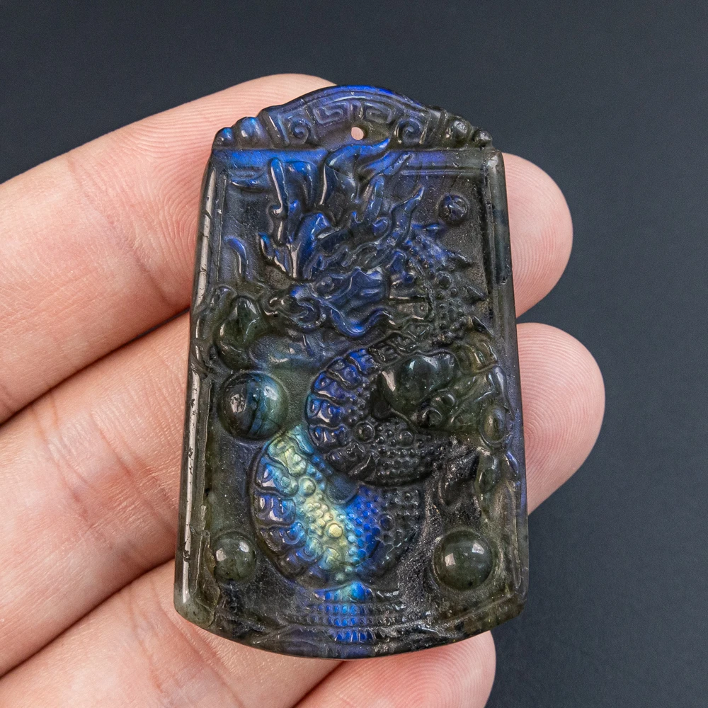 

1Pcs Hand Carved Natural Labradorite Western Dragon Pendant 51X32X8MM Gemstone Focal Bead for Jewelry Gift Making Accessories