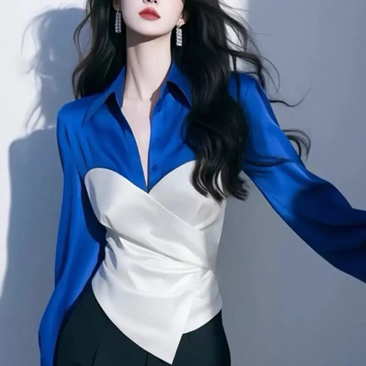 

High-end Temperament Women's Tops Super Beautiful Unique and Beautiful Waist-hugging Blue and White Contrasting Shirt Women
