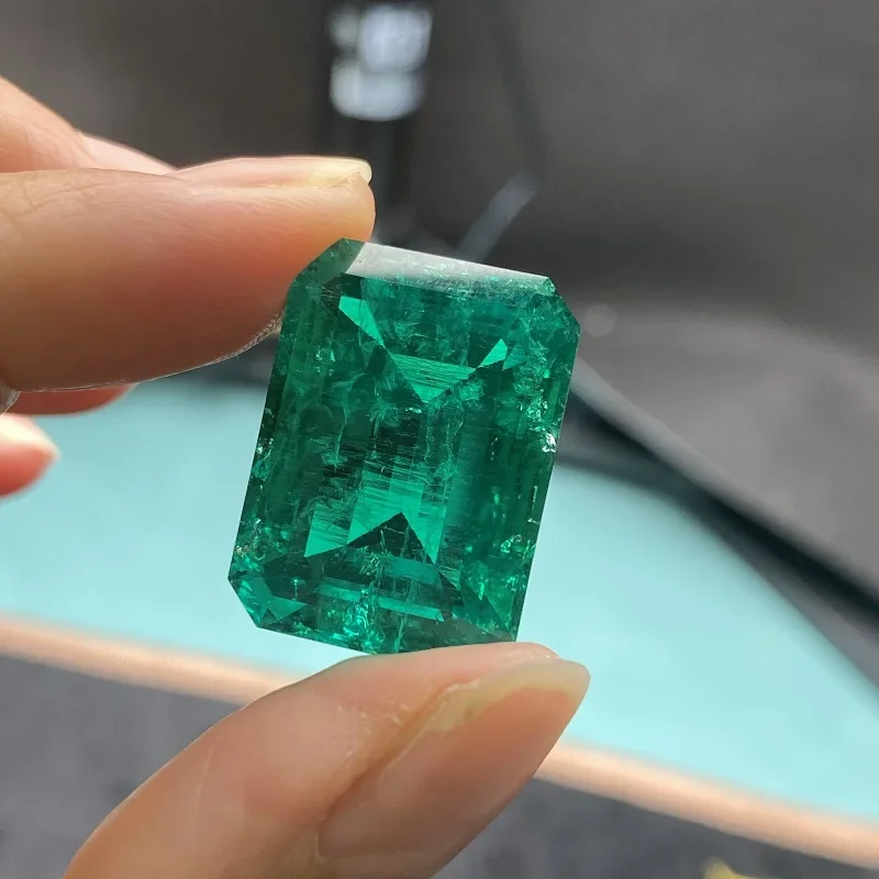 Pirmiana 28.83ct Hydrothermal Lab Grown Emerald with Inclushions Like Natural Gemstone for Jewelry Making