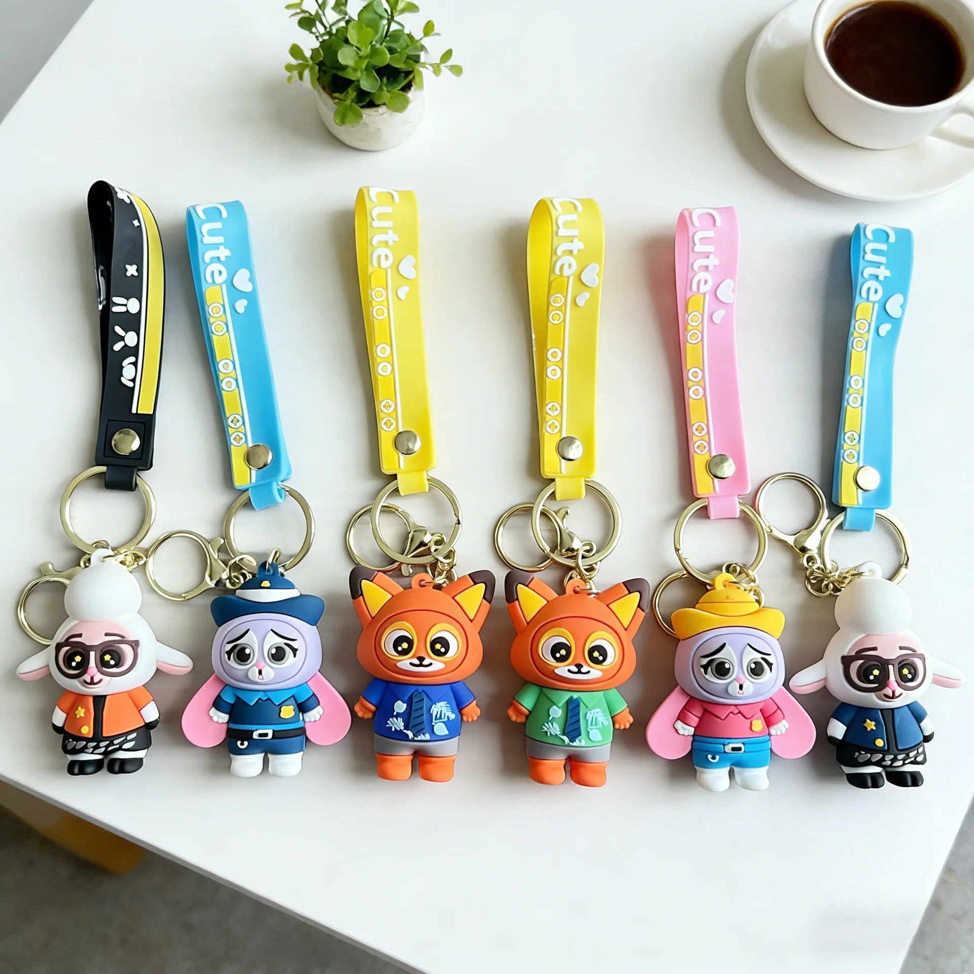 

1 шт. для брелка с изображением зоотопии, хит продаж, брелок для ключей, подарок, студенческий кулон, игрушка, небольшой подарок, оптовый заказ