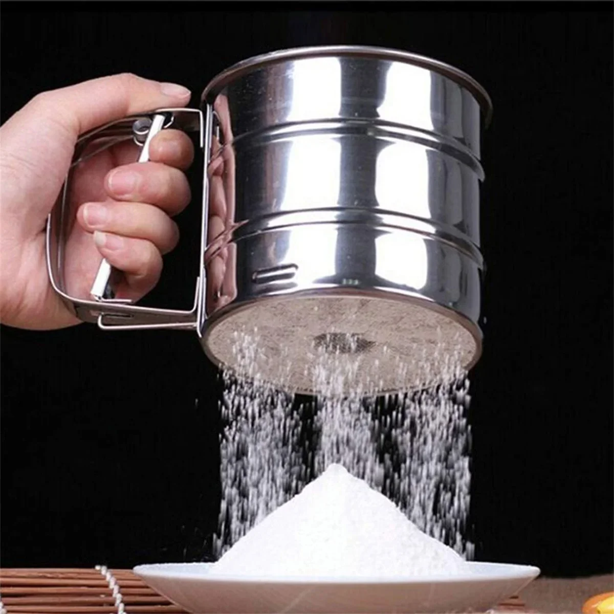 Diamond Pattern Flour Sifter For Baking Powder Sugar Shaker With Hand Press Design Fine Mesh Stainless Steel Flour Sifter Sieve