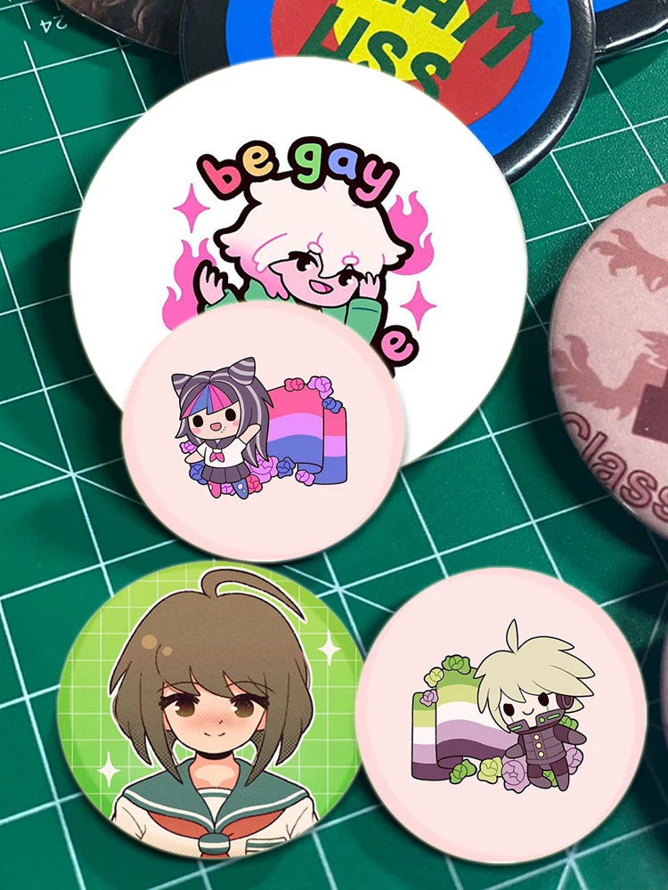 58MM Danganronpa Game Brooches Creative Enamel Pins Handmade Round Plastic Badge for Backpack Clothes Accessories Jewelry Gift