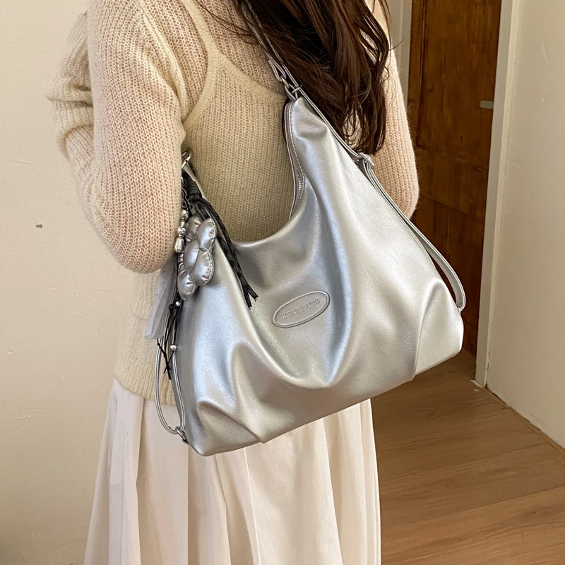 

Women's Silver Metallic Faux Leather Hobo Bag Plush Bow Charm Adjustable Strap Y2K Casual Daily Dating Party Shoulder Bag 2026