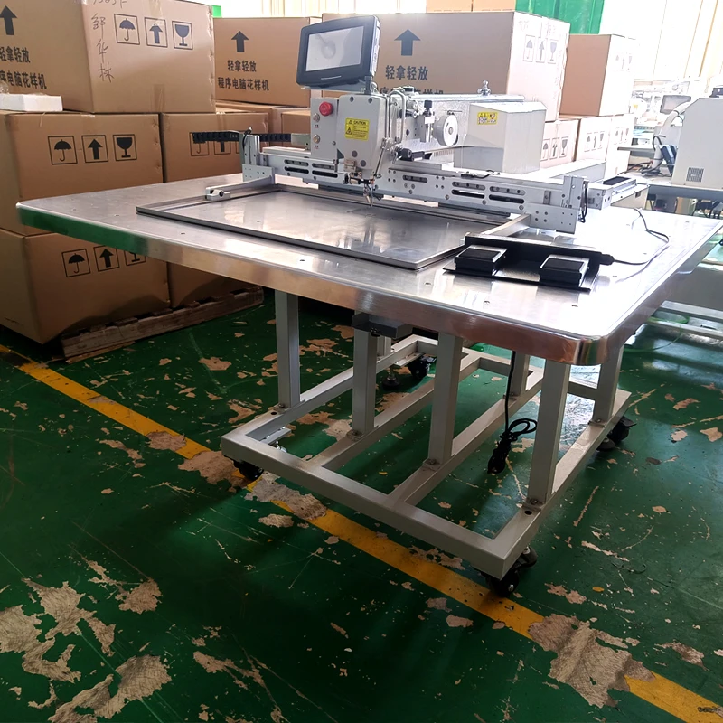 Machine à coudre industrielle de couture de cuir de Machine à coudre de modèle d'ordinateur programmable 6040 pour des chaussures