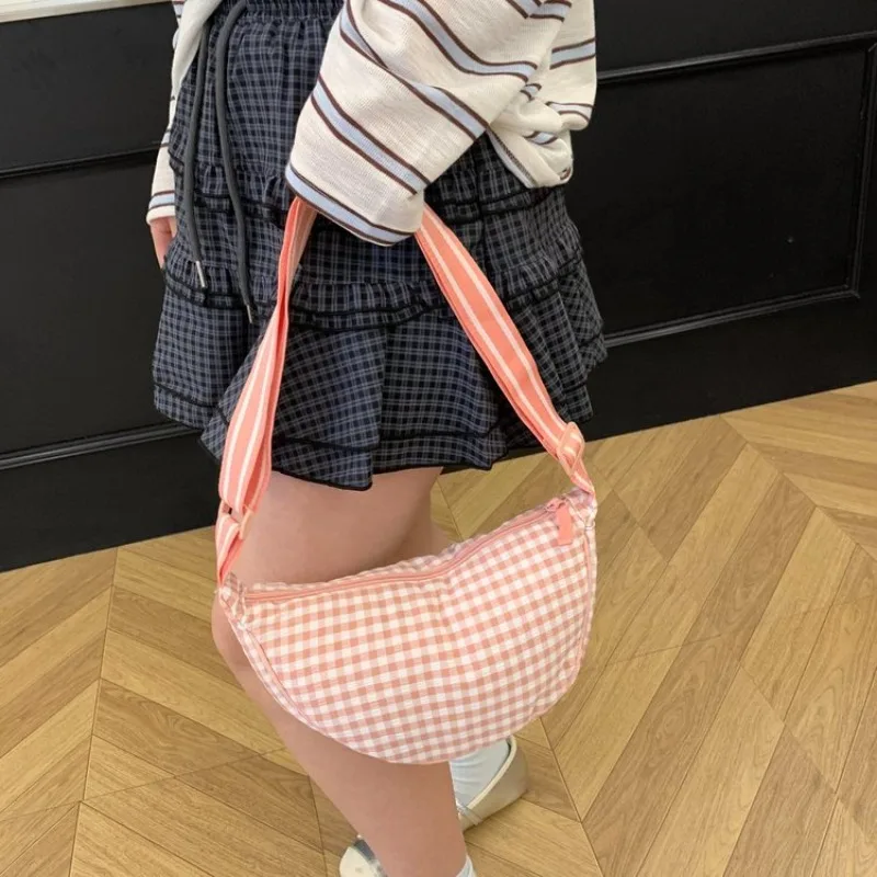 

Designer Paris Trendy Vintage Diaper Bag For Women Letter Logo Leather Tote With Minimalist Elegance And Crossbody Shoulder