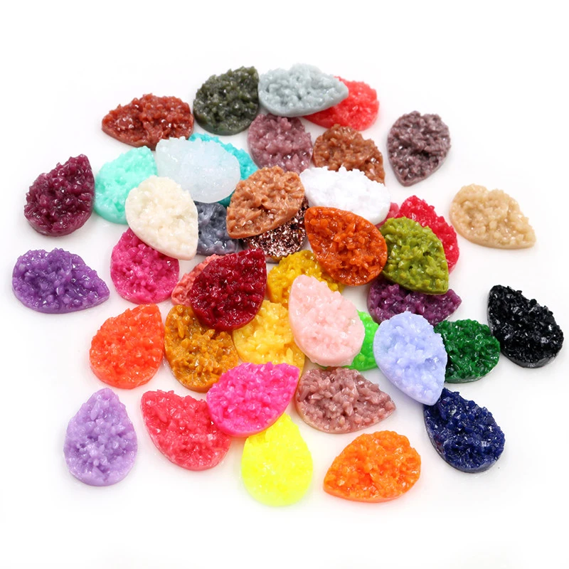 Nuovo 40pcs 10x14mm 13x18mm Goccia Stile Flatback Druzy Cabochons Della Resina per la Collana Orecchini FAI DA TE Accessori Per Monili Che Fanno I