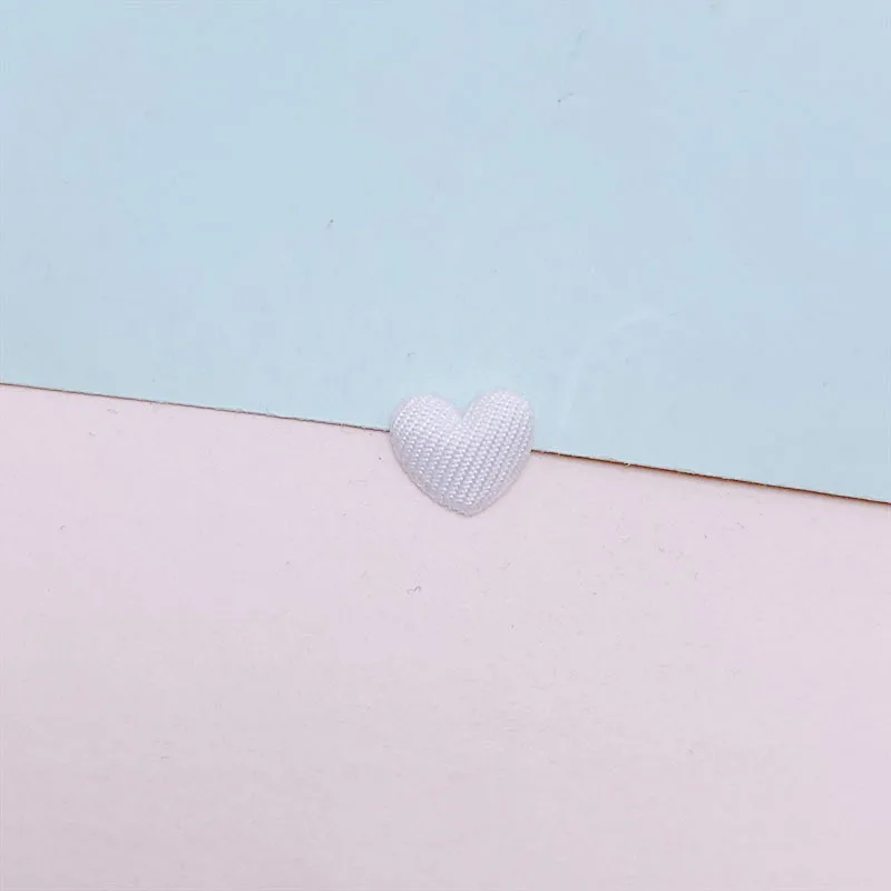 100 Stück 1 cm gepolsterte kleine Herz-Applikationen für Kinderhüte, Näharbeiten, DIY-Haarspangen-Zubehör, Stoffaufnäher – Detail 11