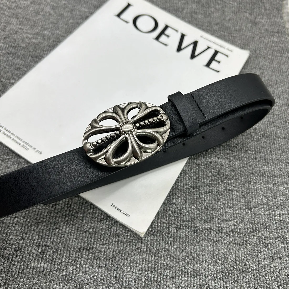 حزام كروس كلاسيكي أوروبي وأمريكي للنساء، حزام ريترو مجوف وكبار السن من قماش الدنيم الغربي للرجال