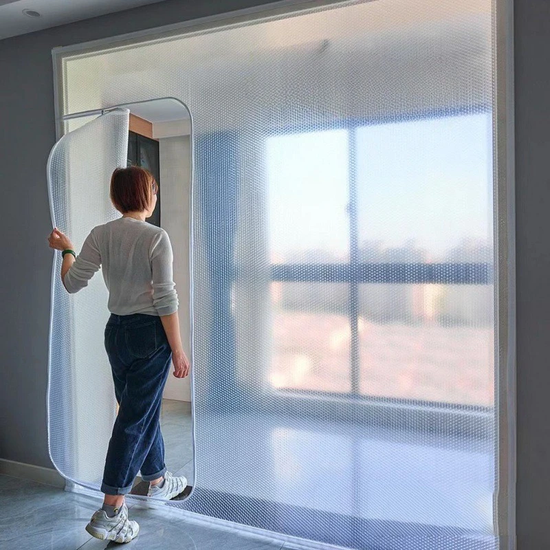 

Winter cold and dustproof closed thickened transparent warm curtains, self-adhesive windshield