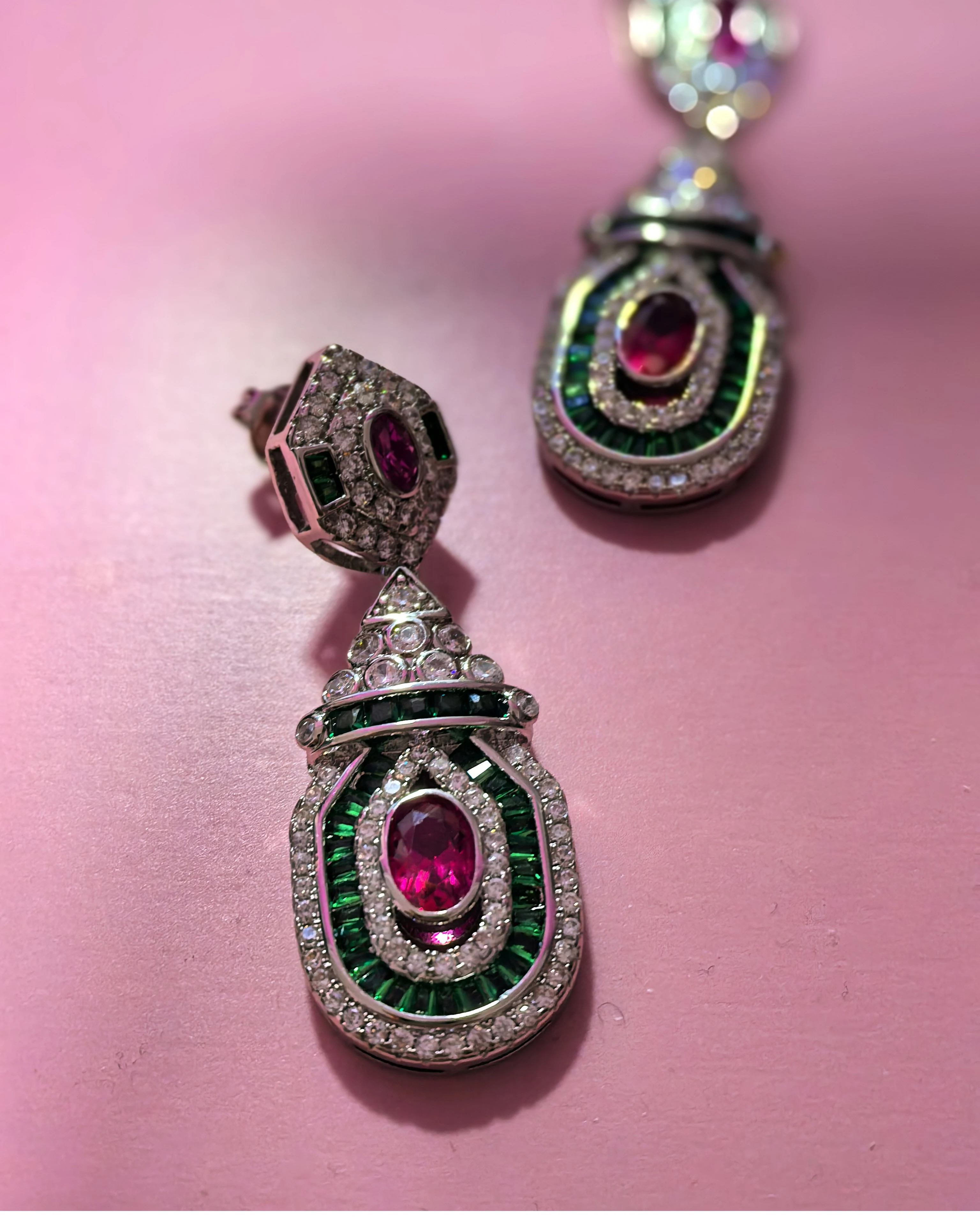 

New Dubai Bride advanced Jewelry Red Court wedding banquet shiny Stud Earring