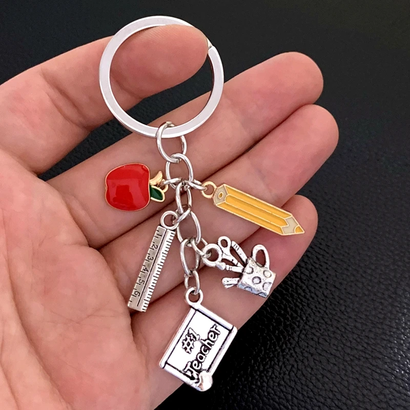 Nuevo llavero de regalo del Día del Maestro, el mejor regalo del maestro, colgante de llavero de coche hueco, joyería para hombres y mujeres.