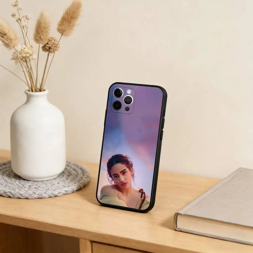 حافظة هاتف R-Rosalia-Singer-Motomami لهاتف iPhone 17,16,15,14,13,12,11 Plus,Pro Max,XS,غطاء أسود من السيليكون الناعم