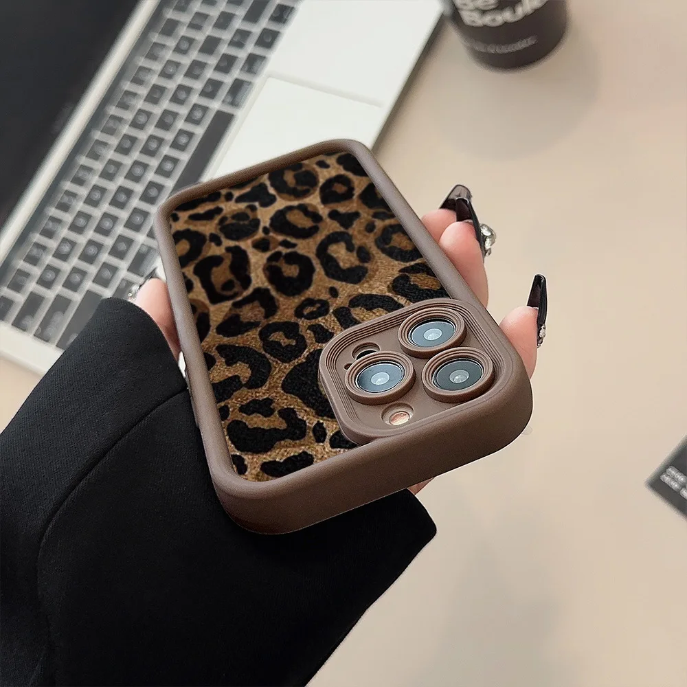 Leopard Print Strawberry Stylish Case For iPhone 15 Pro Case iPhone 17 13 11 16 14 12 Pro Max 7 8 Plus SE Shockproof Soft Bumper