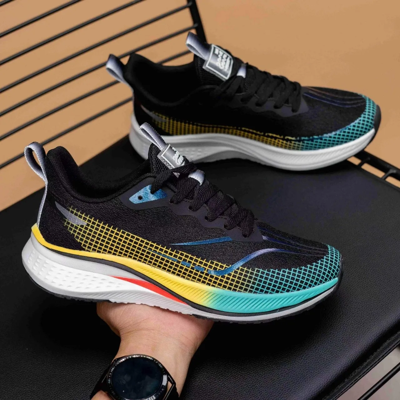 

Fashion Men's and Women's Sports Running Shoes Casual Breathable Mesh Surface Carbon Plate Support Wear-resistant Rubber Outsole