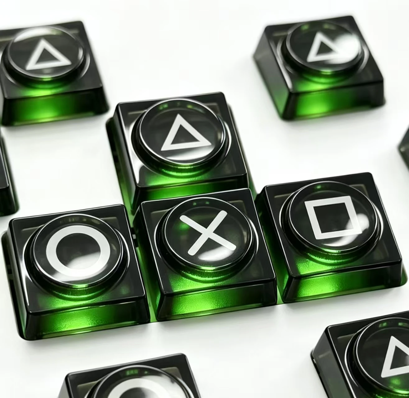 4Pcs Transparent Game Symbol Keycaps PC Clear Key Caps, Fit for MX MX Low‑Profile Switches, WASD or Arrow Direction Keys