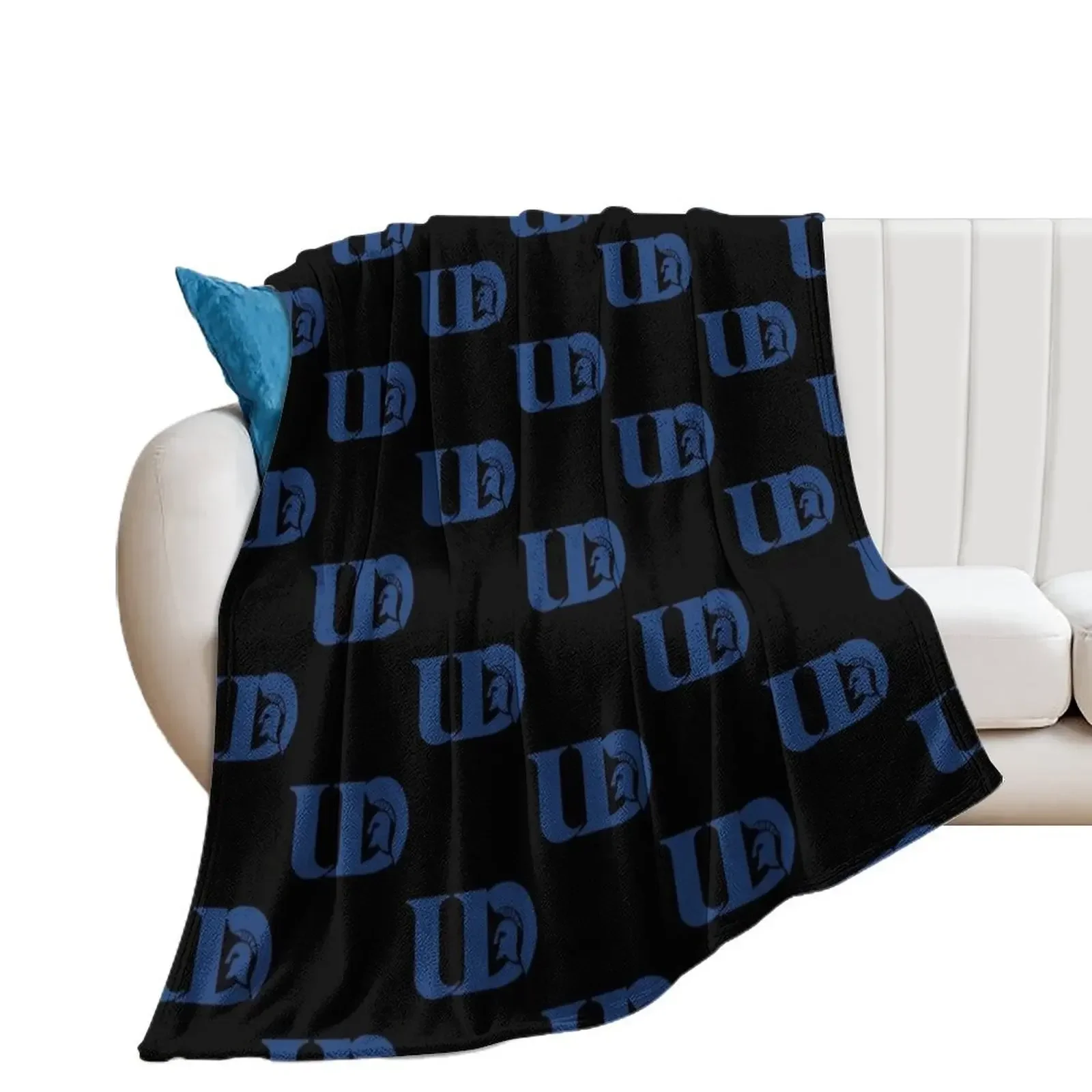 Dubuque spartans Throw Blanket Decorative Sofa Sofas Summer Blankets