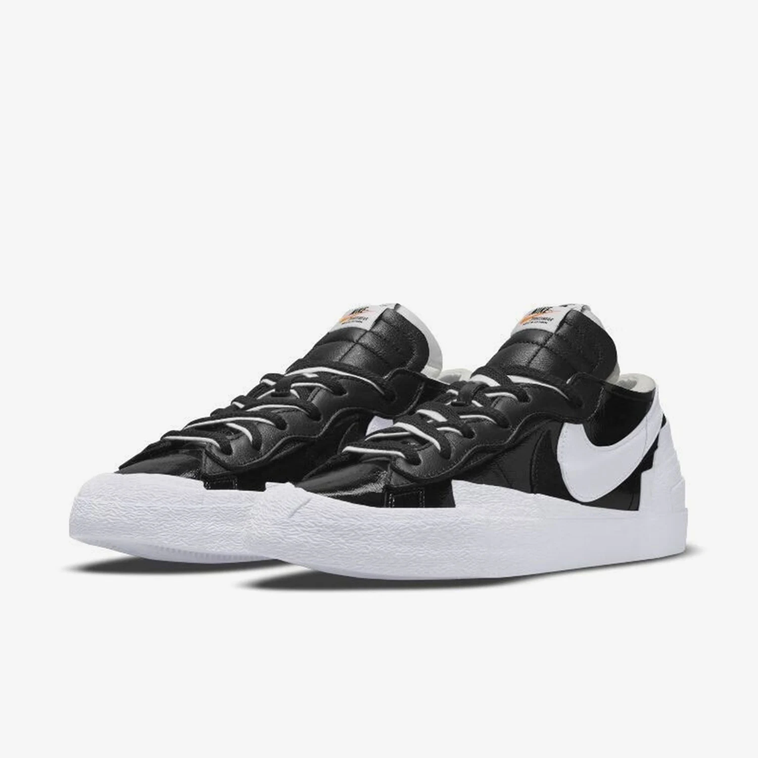 

Nike genuine Blazer Sacai Unisex Low-Top Casual Sneakers DM6443-001