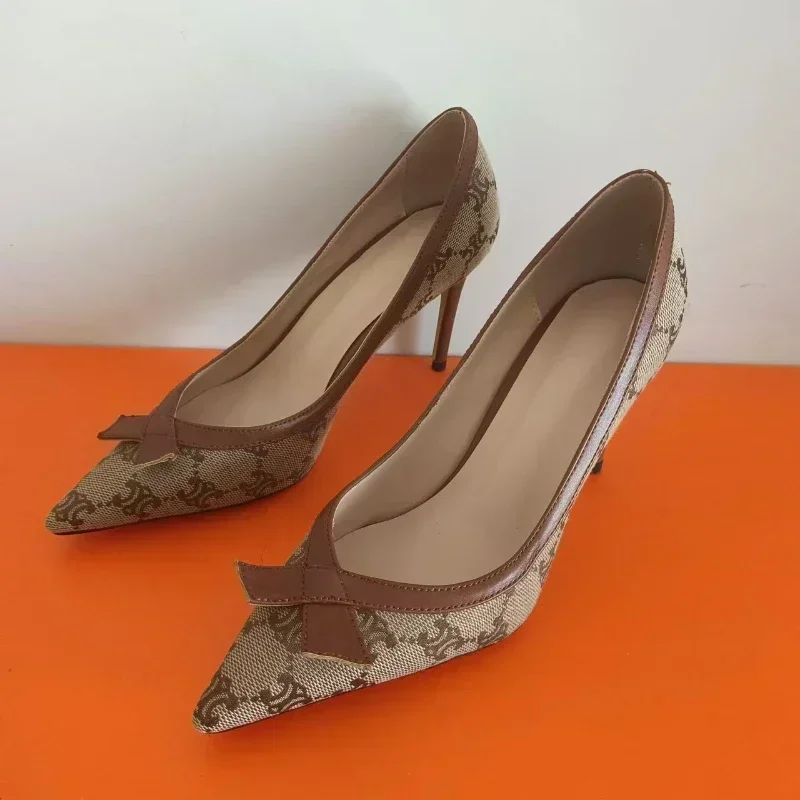 2025 primavera nueva moda estampado de letras tacones Slingback para mujeres tacones de aguja sexis sandalias de fiesta elegantes zapatos de talla