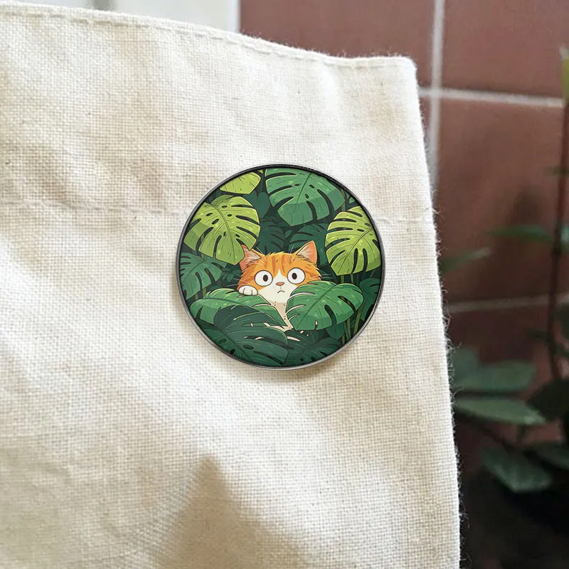 Tropical Monstera Hiding Ginger Cat UV Printing Pin Jungle Theme Brooch For Plant Lovers Backpacks And Clothing Accessories