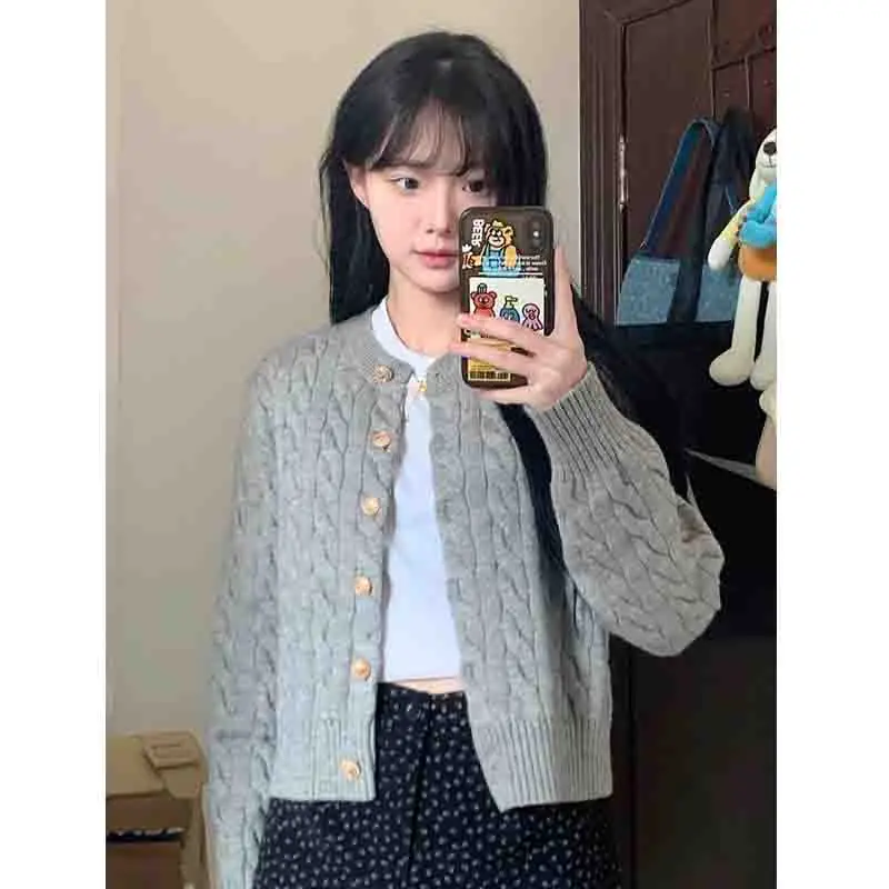 Korean Preppy Style All-match Short Sweater Autumn New Solid Knitted Women\'s Sweater Overcoat Sweet Casual Lady Cardigan 9701