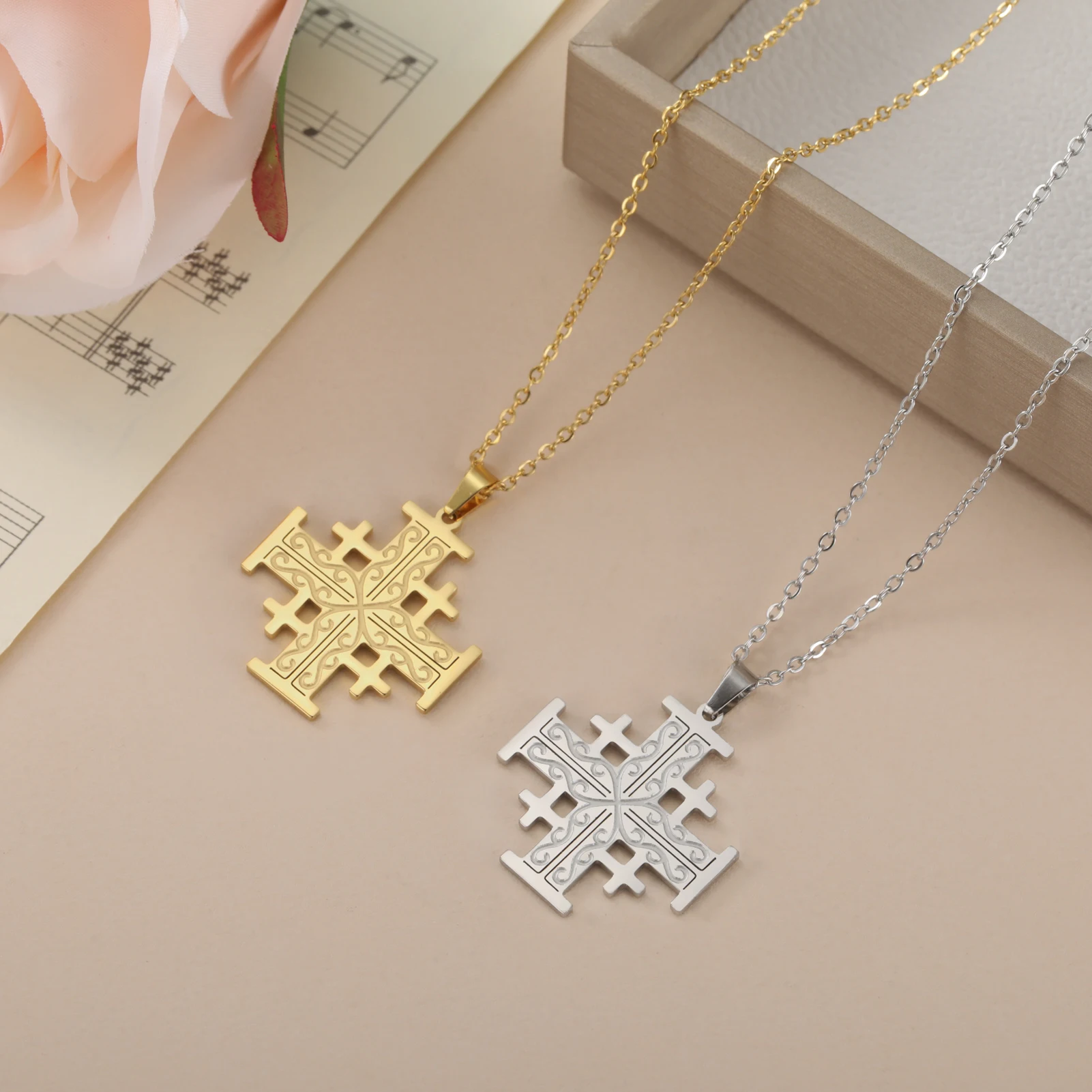 Jeshayuan Jerusalem Cross Pendant Necklace For Women Stainless Steel Bible Crusaders Men Necklaces Jewelry Gift Wholesale