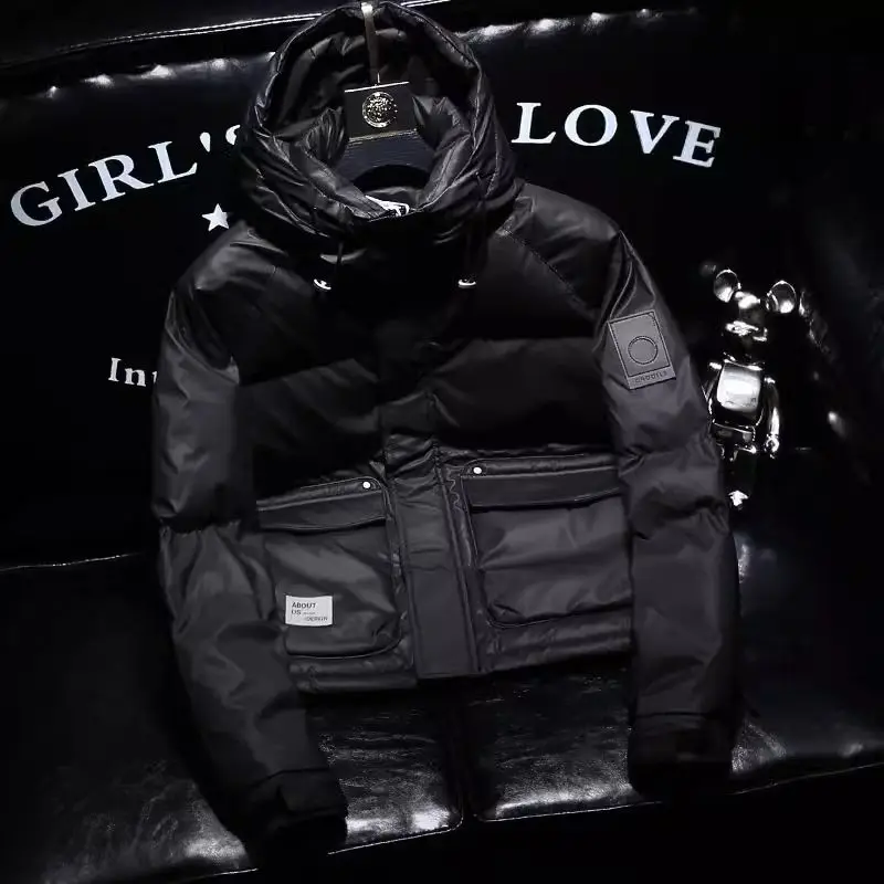 سترة شتوية 2025 جديدة بغطاء للرأس للرجال النسخة الكورية سترة سميكة غير رسمية دافئة متعددة الاستخدامات