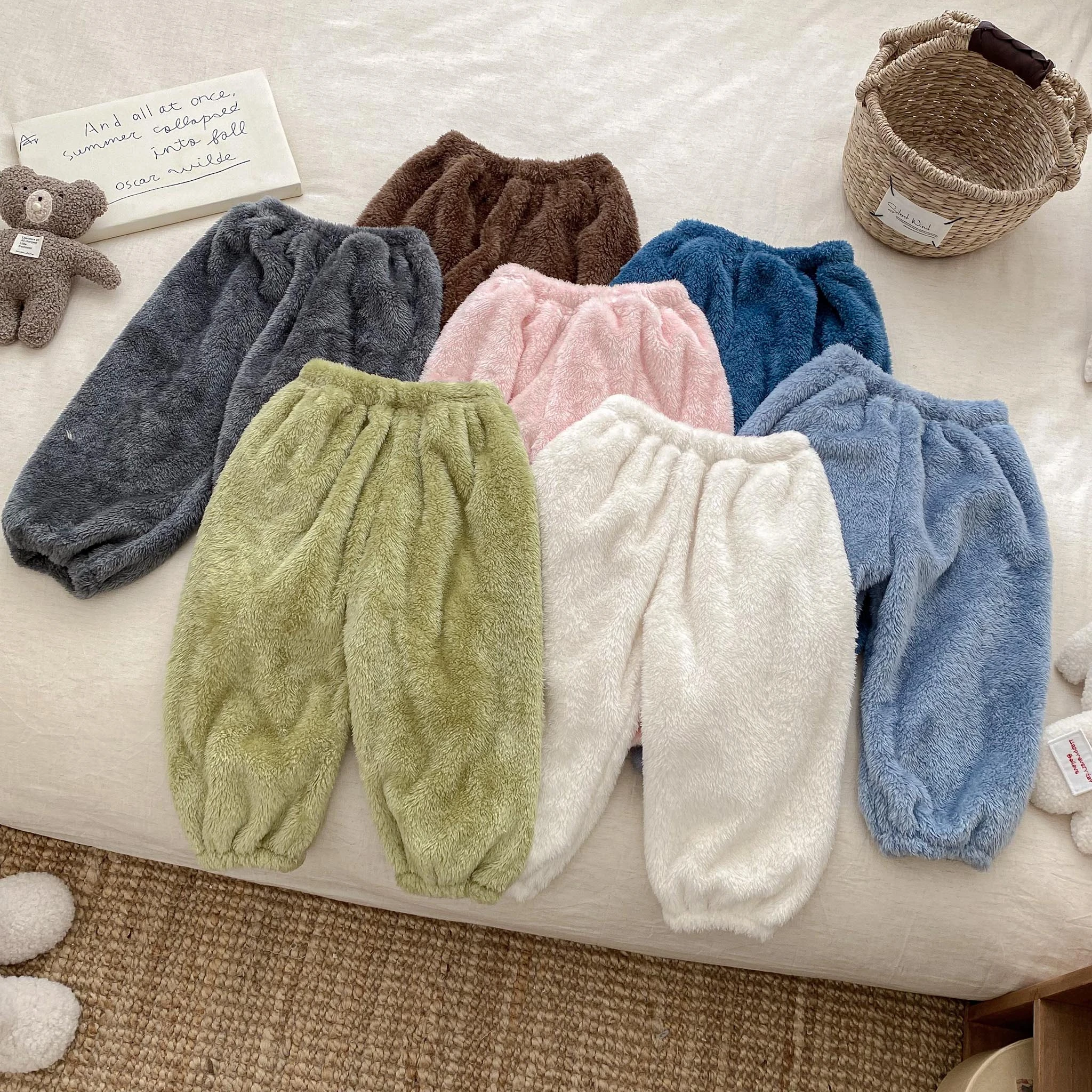 

Solid Color Plush Pants Outer Wear Simple All-match Trousers New Fashion Casual Loose Pants Baby Boys Girls Soft Pajamas Pants