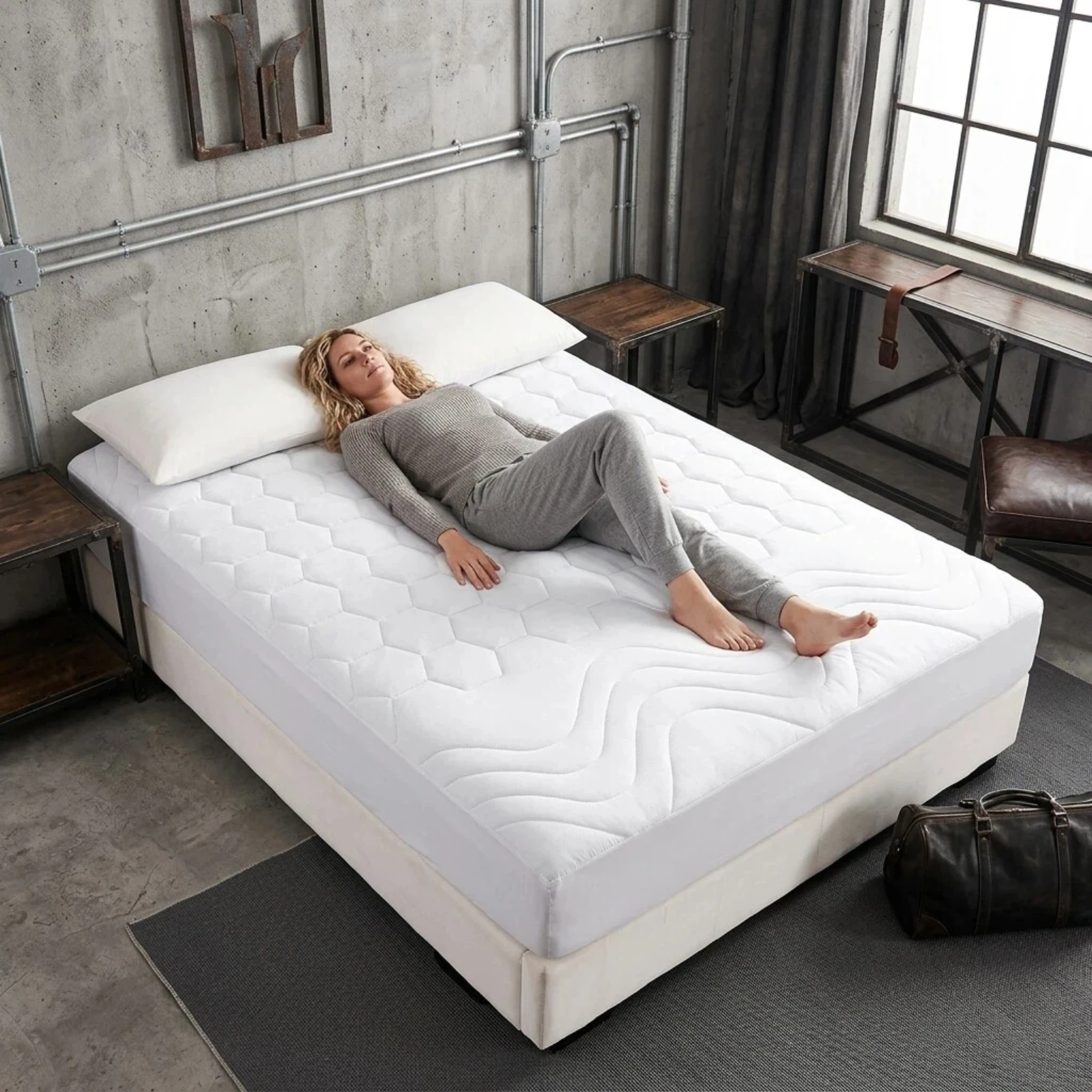 Ultrasonic Quilted Fitted Sheet  Mattress Protector Cover  Skin Friendly Soft  Deep Pocket Non Slip  Water Resistant  for Twin/Full/Queen/King Bed  Multiple Colors  Machine Washable