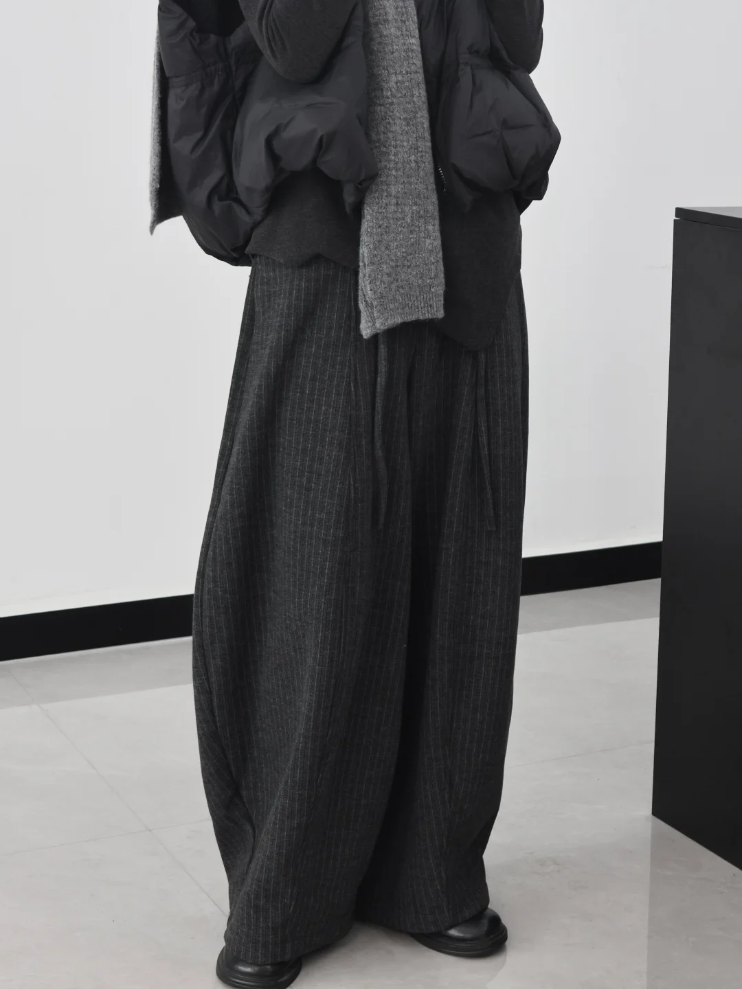 

Женские шерстяные брюки с высокой талией, свободного кроя, на флисовой подкладке, с широкими штанинами, осенне-зимние, зауженные, стильные, удобные, тонкие