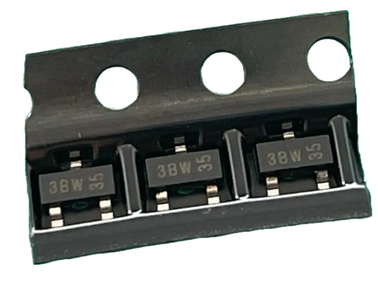 SMD 3BW Transistor: Real-World Performance, Pinout Confusion, and Why I Switched to BC856B for My Repair Bench