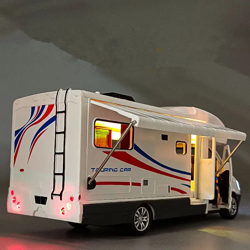 1:28 Diecast Luxury RV Recreational Vehicle Car Model Metal Camper Van Motorhome Touring Car Model Sound and Light Kids Toy Gift