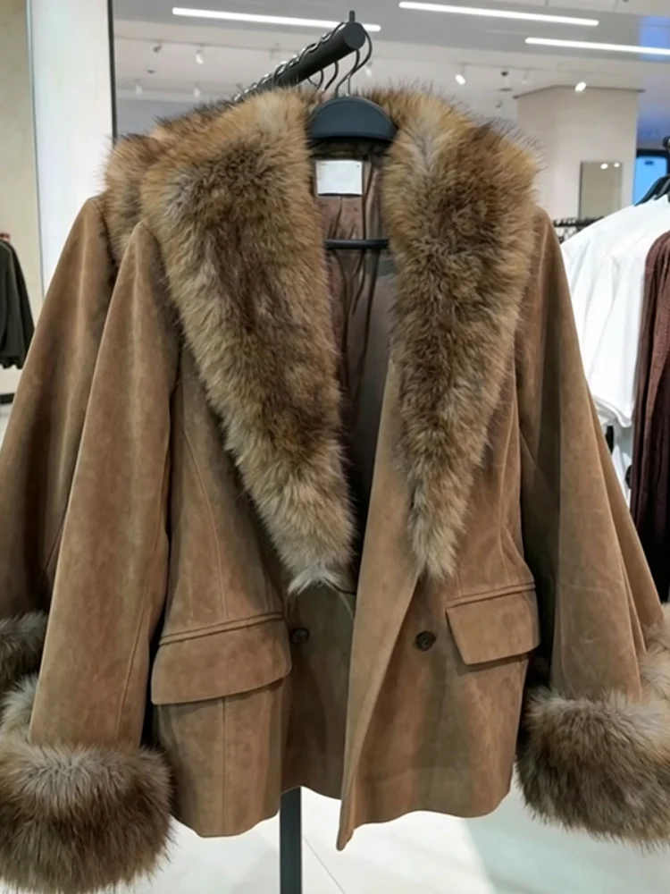 Kunstwildledermantel für Damen, Kunstfell-Revers und -Manschetten, Doppelreihig, Schlanke Passform, Tailliert, Vintage, Lässige Warme Damenjacke – Detail 1