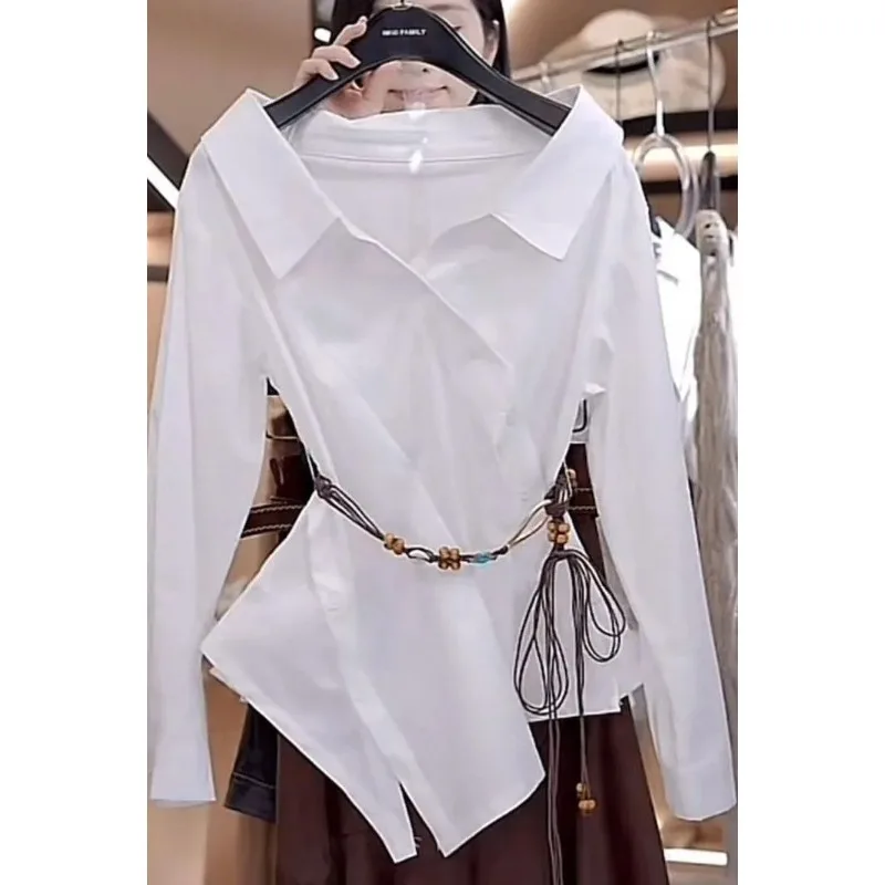 Französische Mode, unregelmäßige Taille, langärmeliges Hemd für Frauen, 2025, Herbst, koreanischer Stil, einzeiliger Kragen, schulterfreies Oberteil