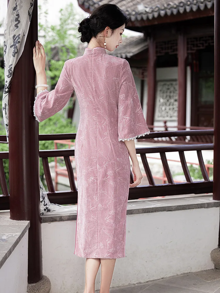 Velvet Qipao Autumn Winter Female Velour Chinese Dress Traditional Vintgae Mandarin Collar Cheongsam Sexy Slim Vestidos