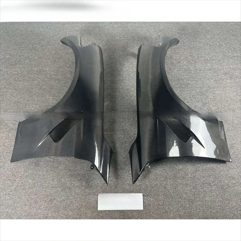 High Quality Carbon Fiber Body Kit for Alfa Romeo Giulia - GTAM Style Wide Front Bumper with Fender
