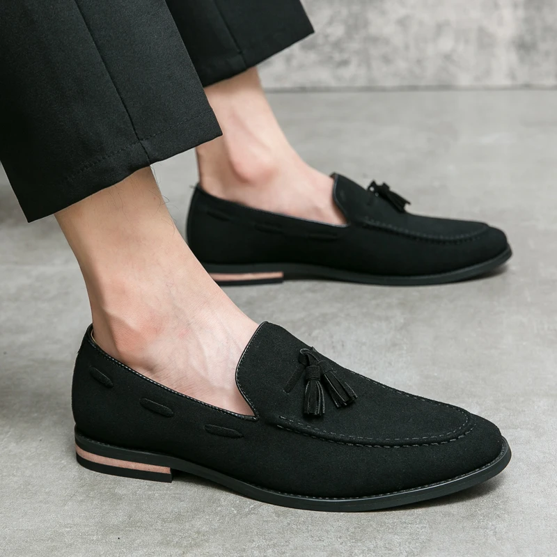 

Tassel Loafers Men Dress Shoes Gentlemen British Party Suede Leather Wedding Shoes Men Flats Large Size Oxfords Formal Shoes