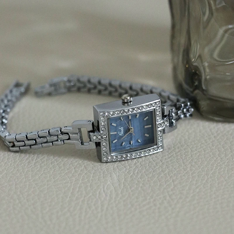 

Luxury Niche Woman Bracelet Retro Gold Quartz Watch Exquisite Clock Gift Watches for Woman Relojes De Mujer