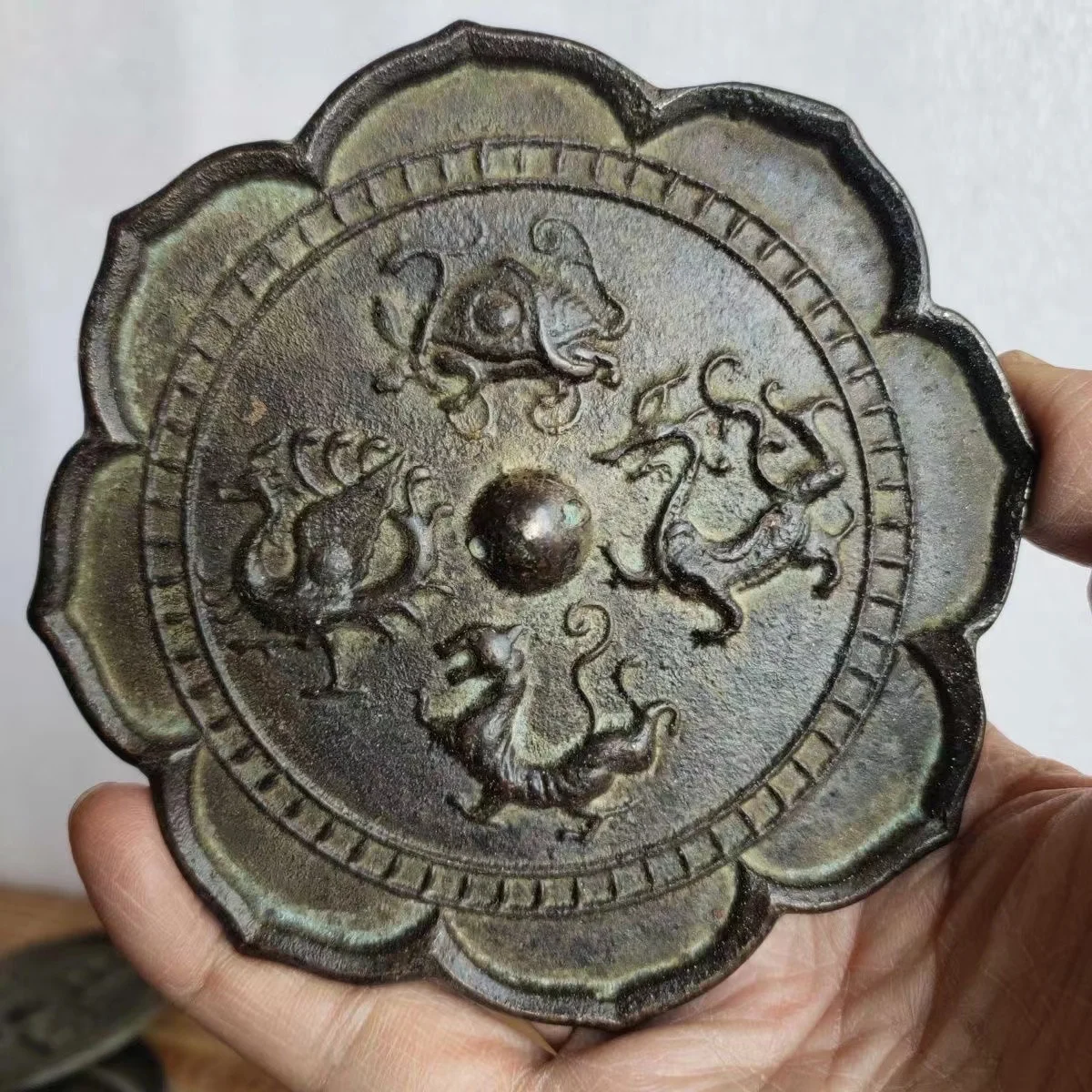 Antique Old Copper Taoism Collectible Ornament Pure Bronze Four Divine Beasts Sunflower Mirror Home Decor Vintage Feng Shui Gift