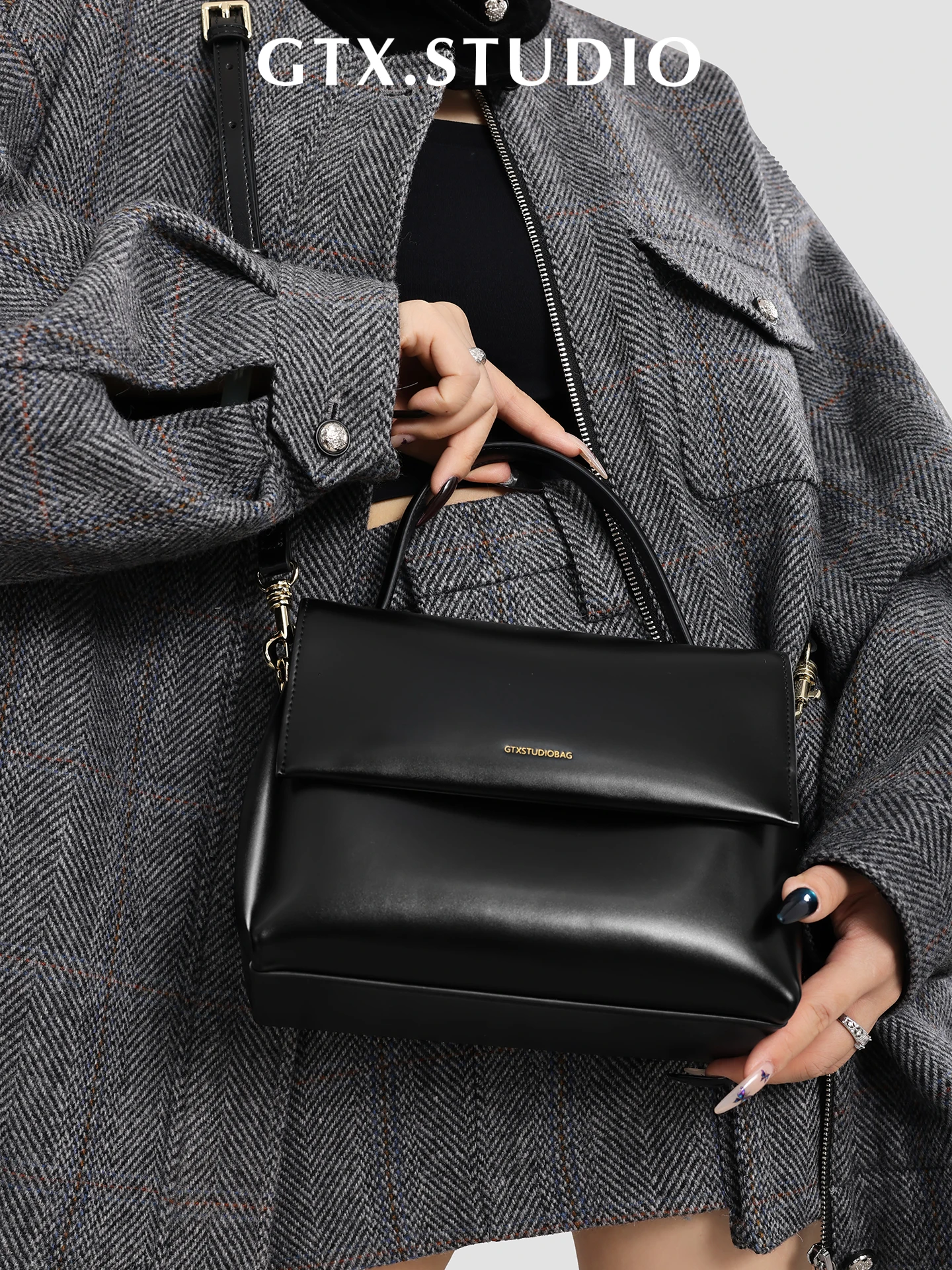 

GTX.STUDIO Urban mat Bla Leather Small Square Bag Women's Crossbody Handbag Faionable Versatile Cact Size