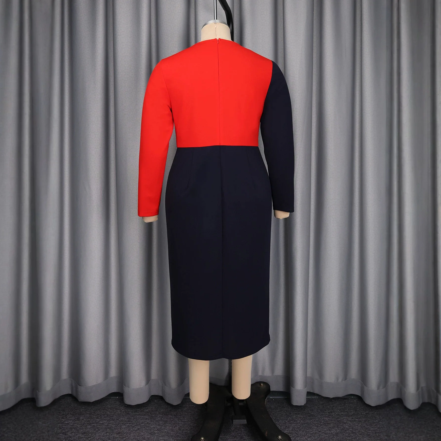 Plus-size Women's Elegant Business Attire Clothes, Round-neck Long-sleeve Color-blocked Slim-fit Body Clothes