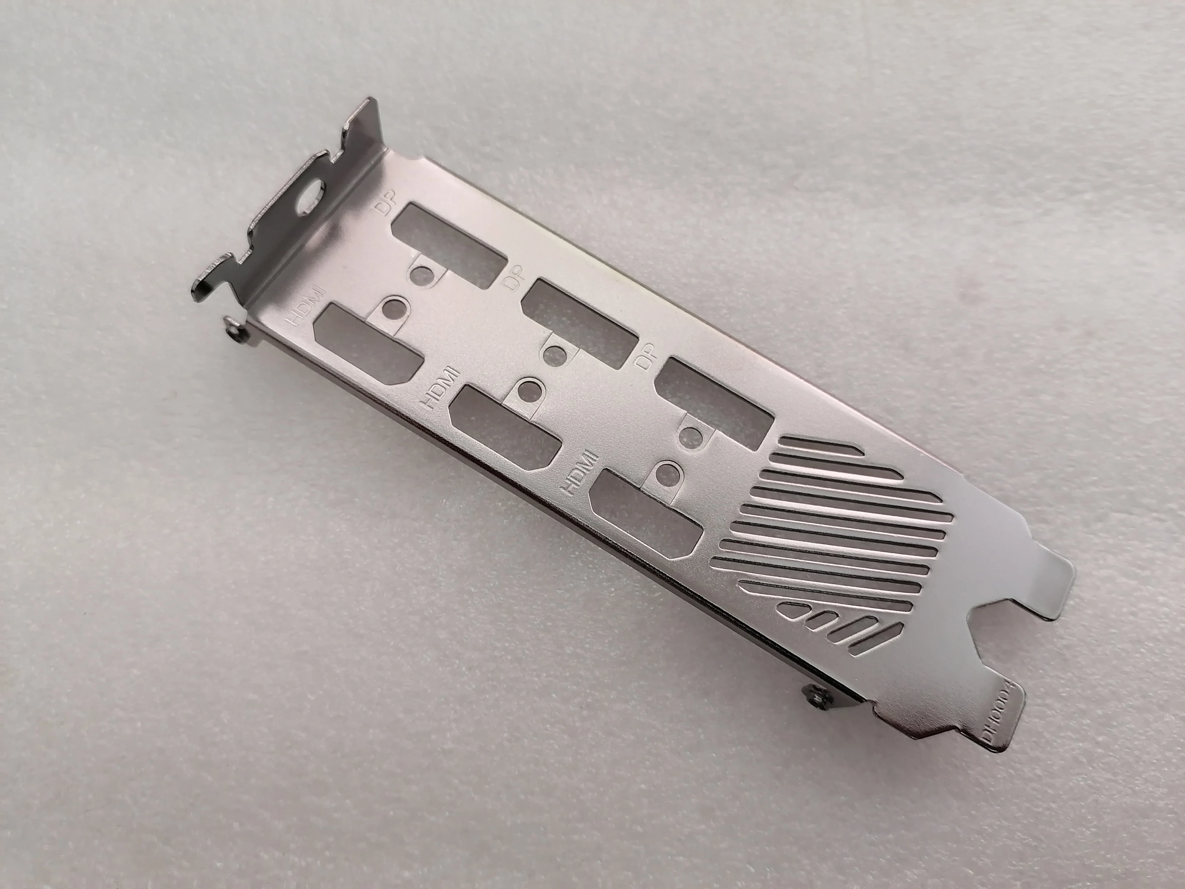 

Кронштейн для видеокарты GIGABYTE GeForce RTX 3060Ti RTX 3070 RTX 3080 RTX 3090 AORUS