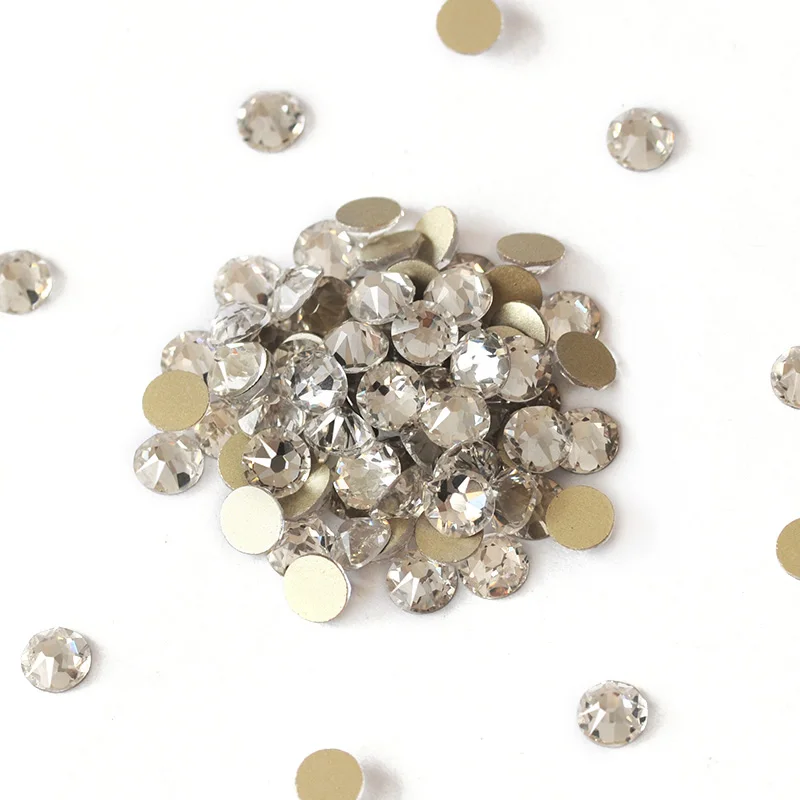 2088 Xirius Klare, nicht heißklebbare, flache Strass-Kristallsteine, 8 große und 8 kleine, für Kleidung, Nagelkunst, Glitzer-Accessoires – Detail 4