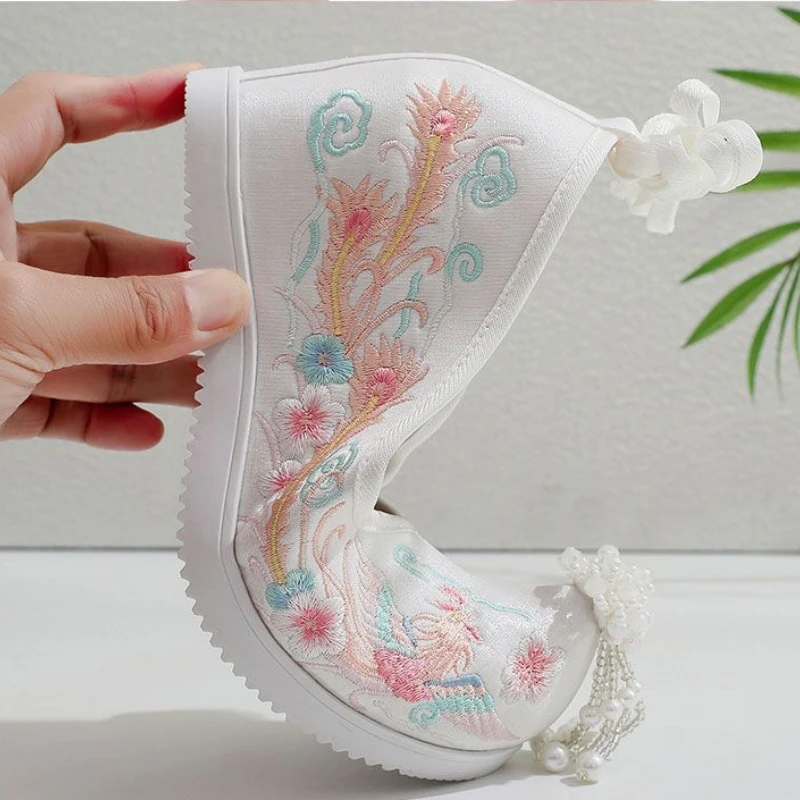 Antyczne buty Hanfu Kawaii damskie chińskie tradycyjne zroszony starożytne wewnątrz podwyższają haft taniec sceniczny występ Cosplay