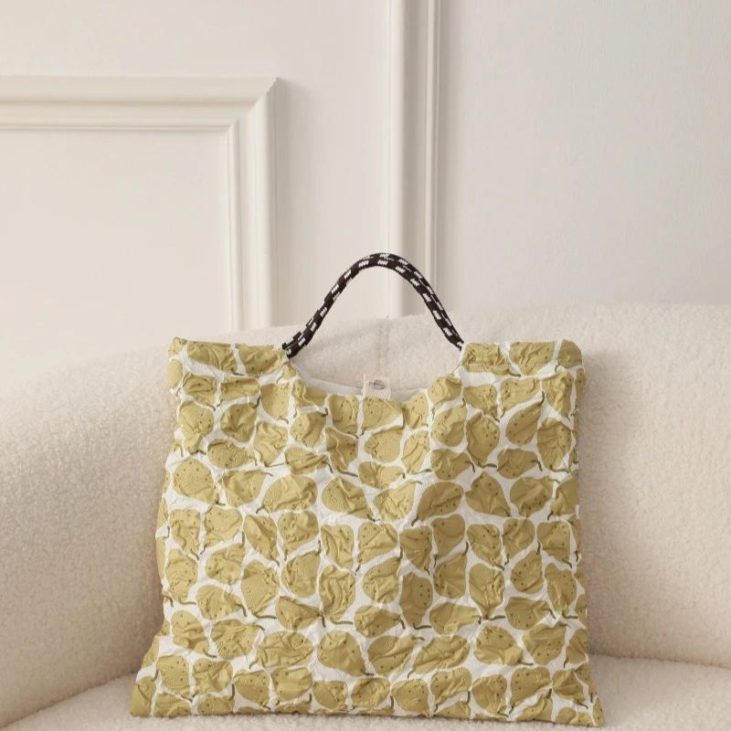 

1pc Korean Cartoon Single Shoulder Canvas Bag Hand-held Large Capacity Vacation Beach Bag Fashionable and Versatile